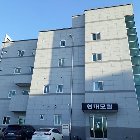 Hyundai Motel Gangneung Exterior photo